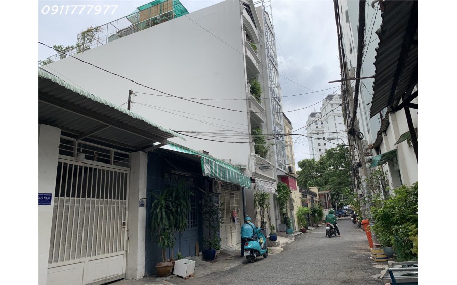 Bán đất + nhà HXH Nguyễn Trãi, 150m2, ngang 6mx30m, Giá 33 tỷ thương lượng